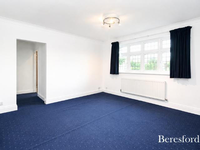 House for rent in Emerson Park, Greater London