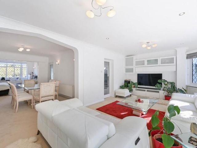 House for rent in Nork, Red Hill