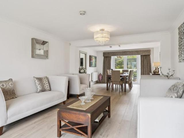 House for rent in Greenlaw, Newton Mearns