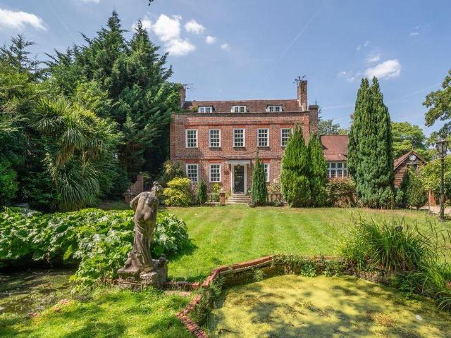 House for rent in Hackbridge, Greater London