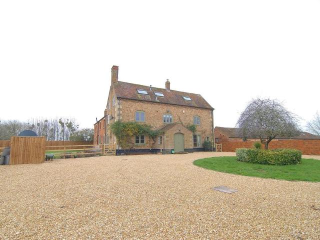 House for rent in School House, Gloucestershire