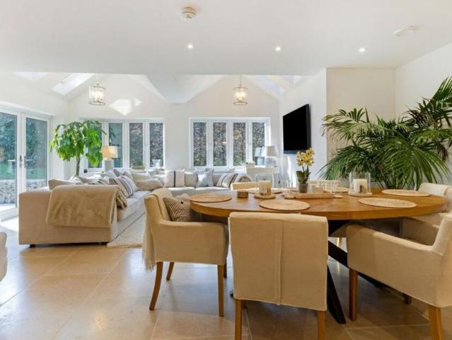 House for rent in Barton Stacey, Hampshire