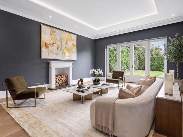 House for rent in Oxshott, Elmbridge