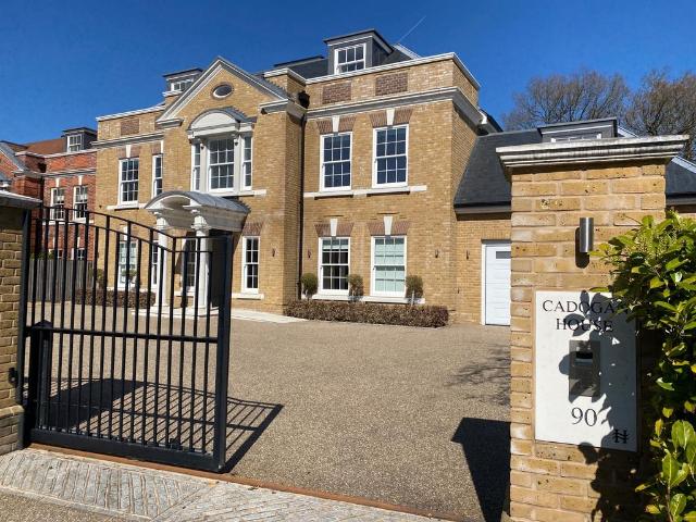 House for rent in Beaconsfield, Forty Green