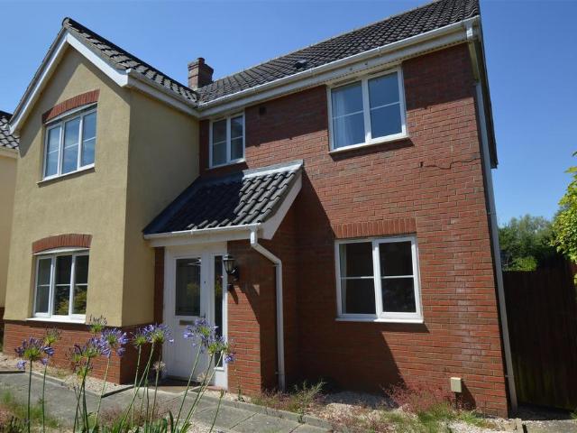 House for rent in East Bank, Norfolk