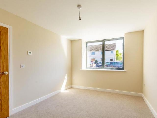 House for rent in Caldermill, East Midlands