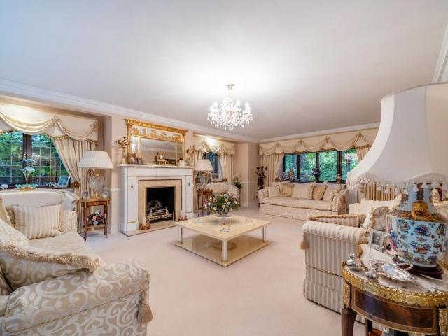 House for rent in Blackhills, Surrey