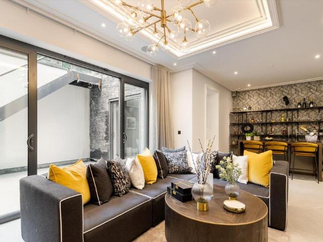 House for rent in London Borough of Merton, Greater London