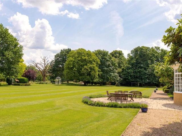 House for rent in Wexham, George Green