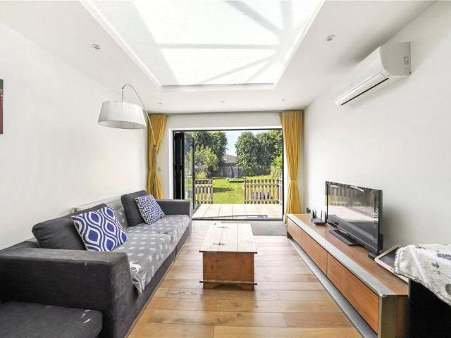 House for rent in Cottenham Park, Greater London