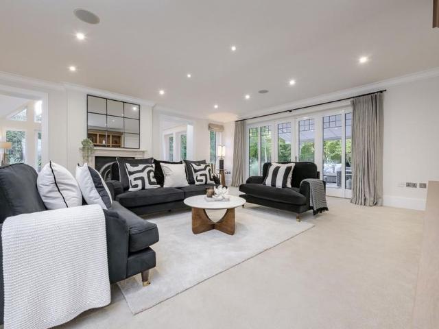 House for rent in Winkfield