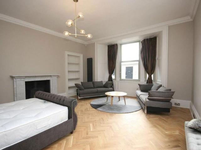 House for rent in Silverknowes, Scotland