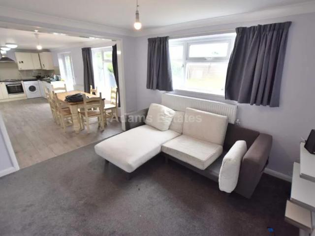 House for rent in Lower Earley, Reading