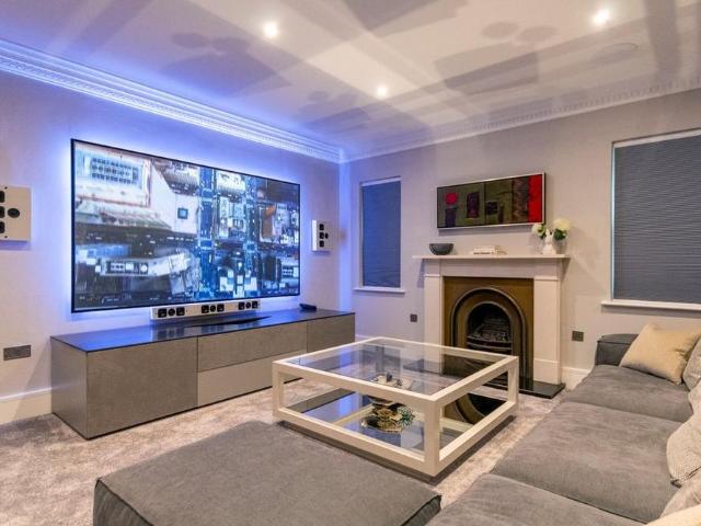 House for rent in Holtspur, Forty Green