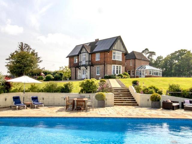 House for rent in Cross In Hand, East Sussex