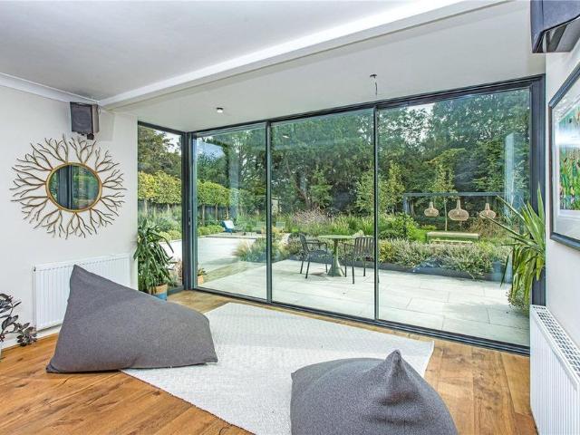 House for rent in Chipstead, The Butts