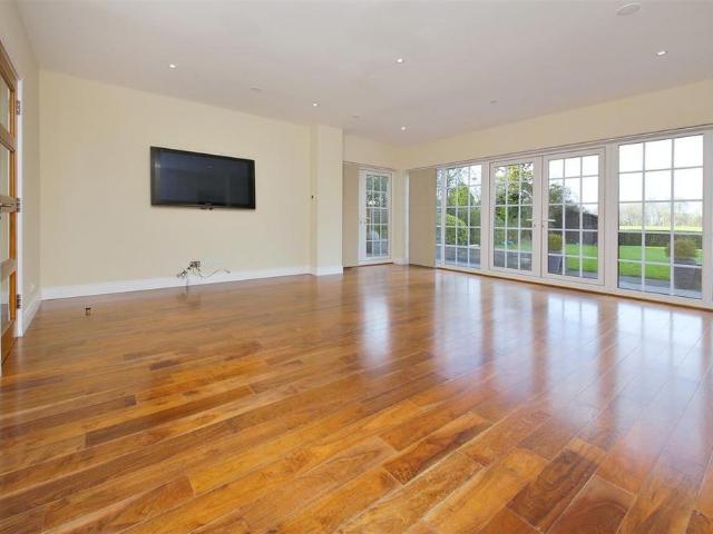 House for rent in Radlett, Hertfordshire
