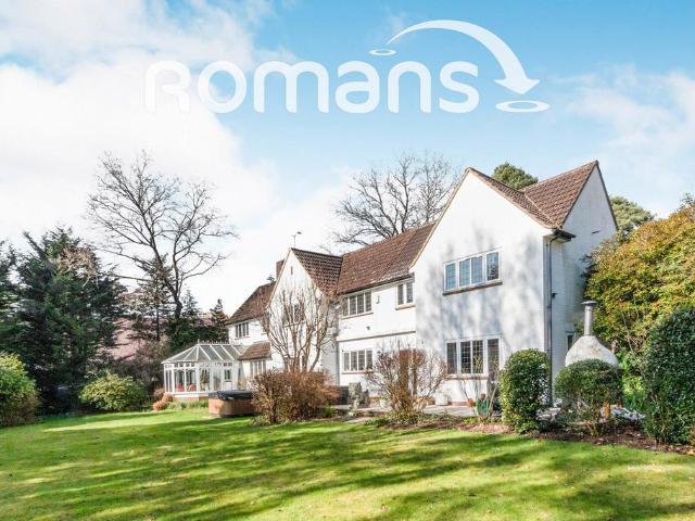 House for rent in Heol-las, Surrey