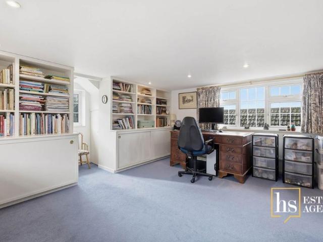 House for rent in Navestock Side, Essex