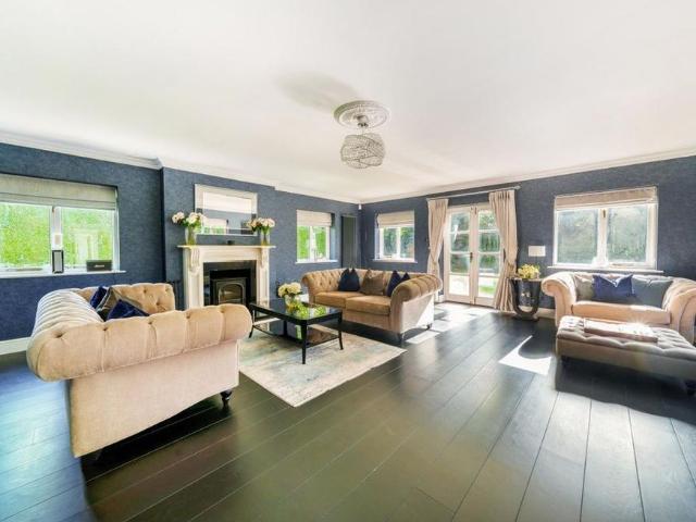 House for rent in Hawford, Hampshire