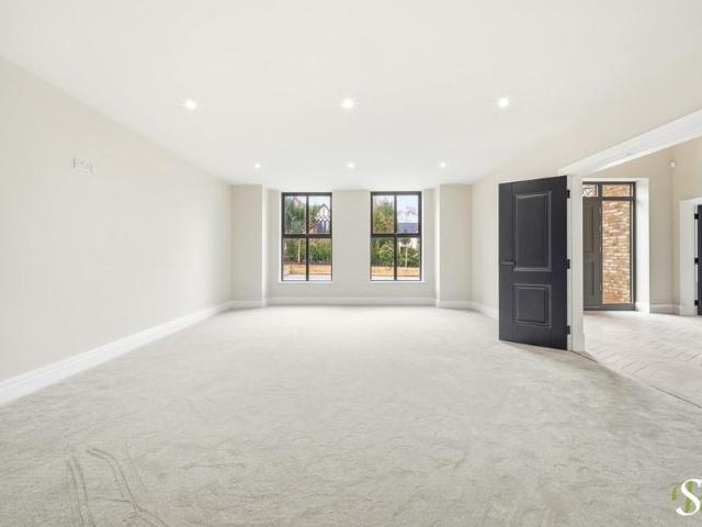 House for rent in Oldfield Brow, Trafford Park