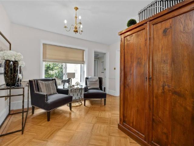 House for rent in Sunningdale