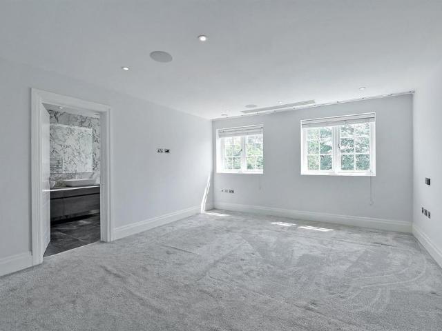 House for rent in Ickenham, Greater London