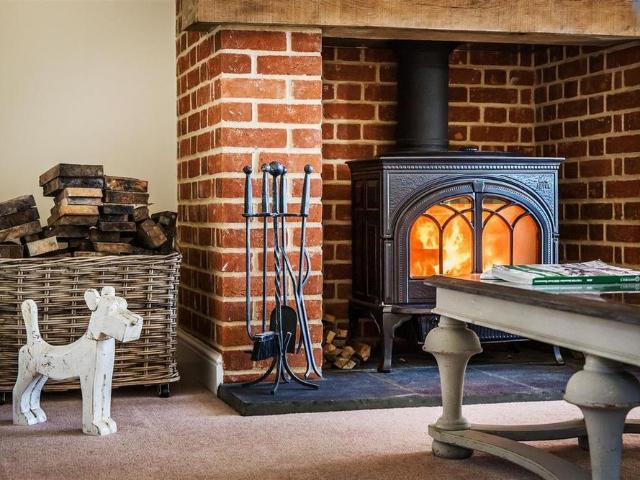 House for rent in Holmbury St Mary, Westborough
