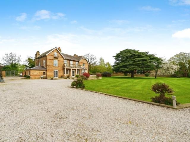 House for rent in Wexham, George Green
