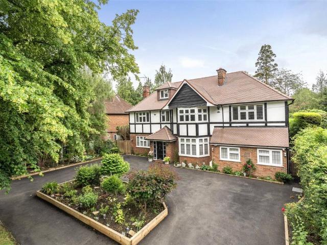 House for rent in Moor Park Estate, Three Rivers