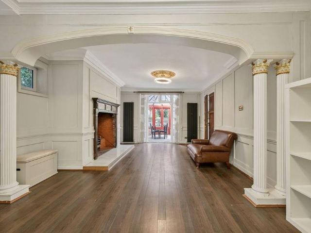 House for rent in London Borough of Sutton, Greater London