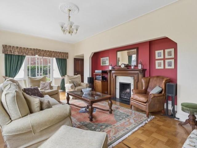 House for rent in Moor Park Estate, Three Rivers