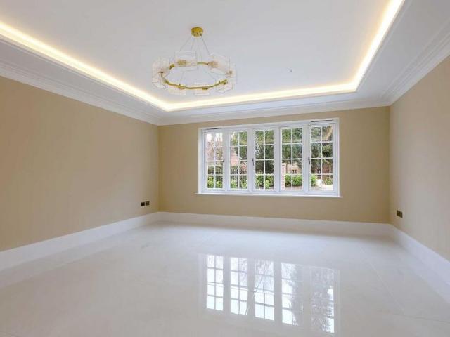 House for rent in Beaconsfield, Knotty Green