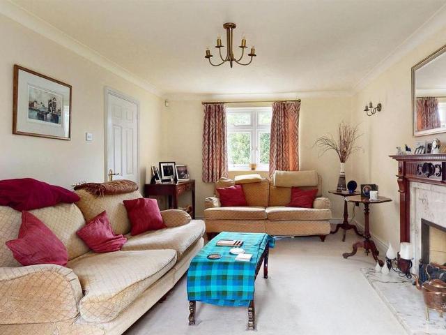 House for rent in Coggeshall, Chipping Hill