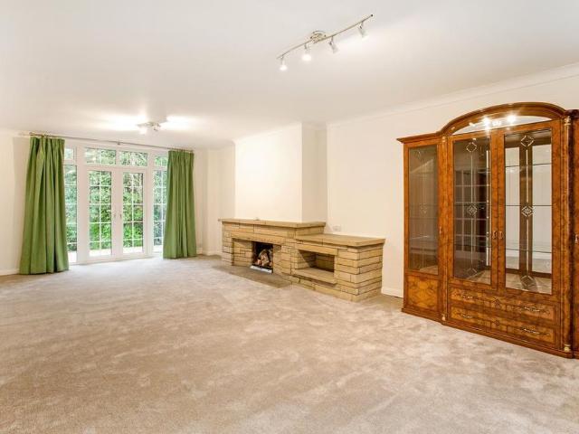 House for rent in Blackhills, Surrey