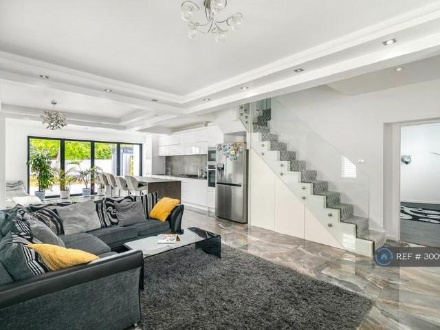House for rent in North Feltham, Greater London
