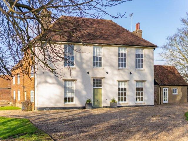 House for rent in Hatching Green, Five Acres