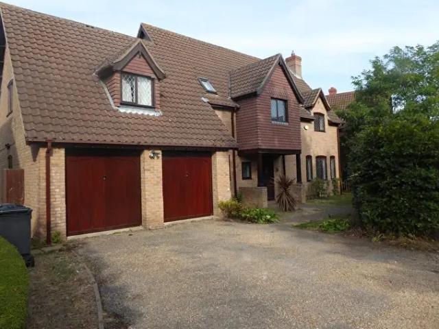 Apartment for rent in Bedford
