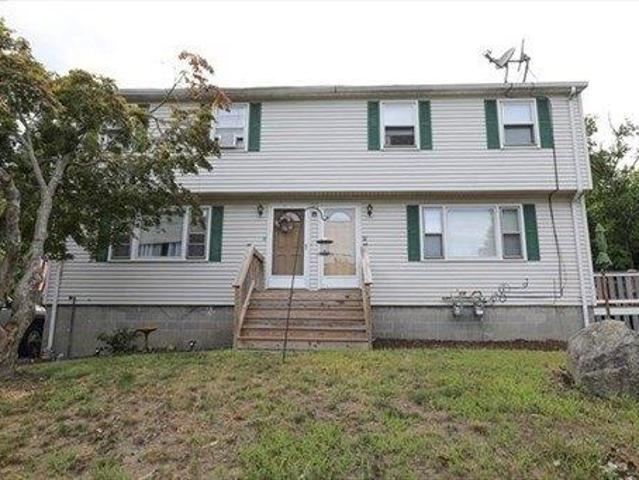 House for sale in Dracut, Massachusetts