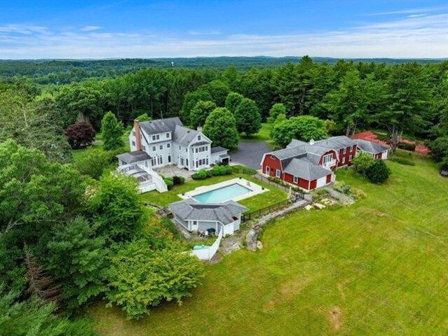 House for sale in Dunstable, Massachusetts
