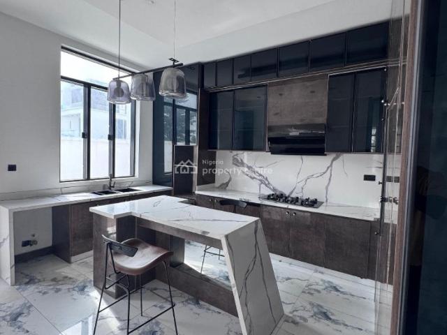 House for sale in Eti Osa, Lagos