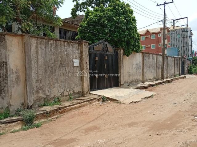 House for sale in Alimosho, Lagos
