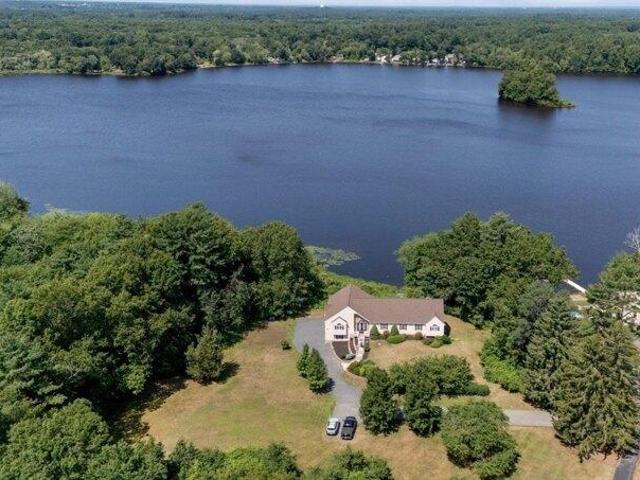 House for sale in East Bridgewater, Massachusetts
