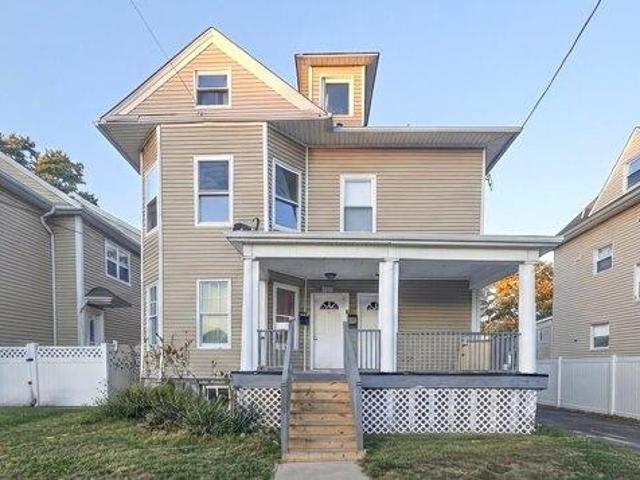 House for sale in Elizabeth, New Jersey