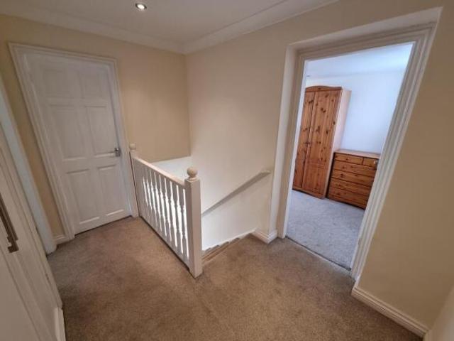 Cottage for rent in Sydenham, Greater London