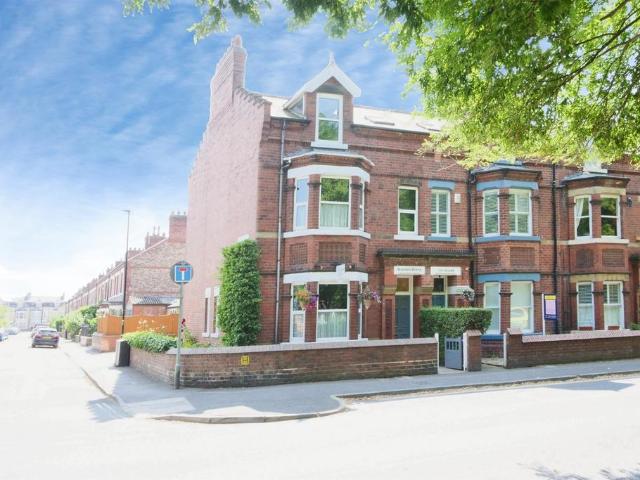 House for sale in The Groves, High Field