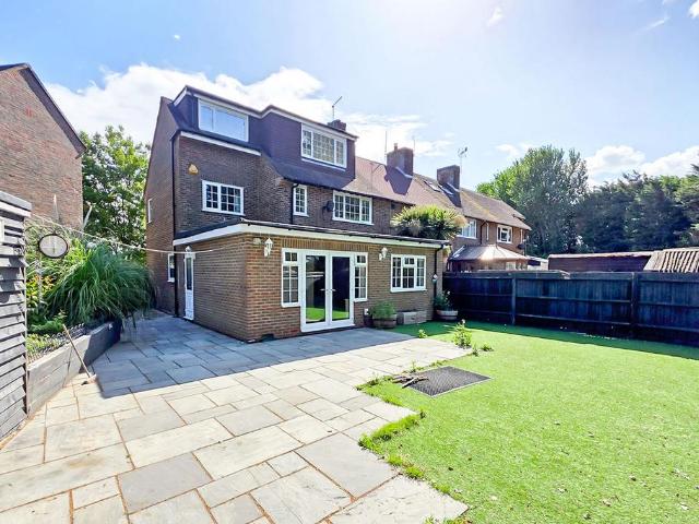 House for sale in Ford, Clapham