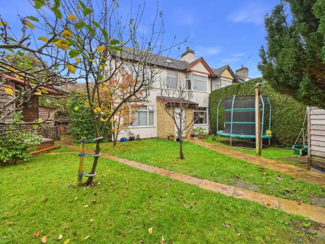 House for sale in Plumstead, Greater London