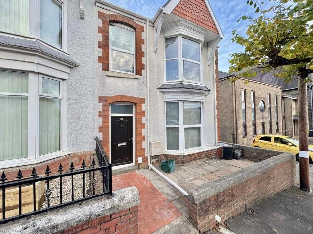 House for sale in Brynmill, Swansea