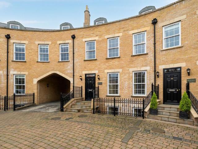 House for sale in Ermine, Brayford